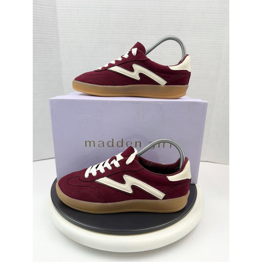 Madden Girl Womens Giia Low Top Burgundy Shoes Casual Sneakers Size 6.5 NEW